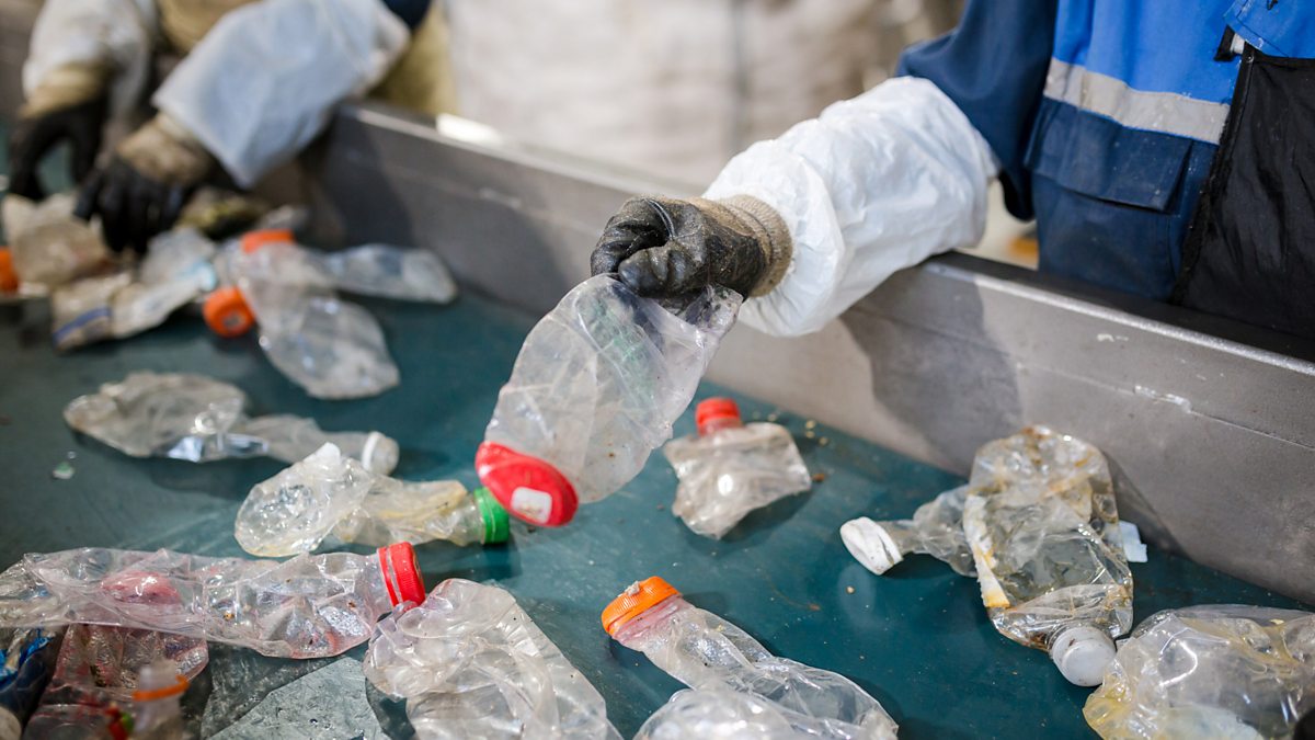 BBC World Service Discovery, Plastic Fantastic, How Much Plastic Can