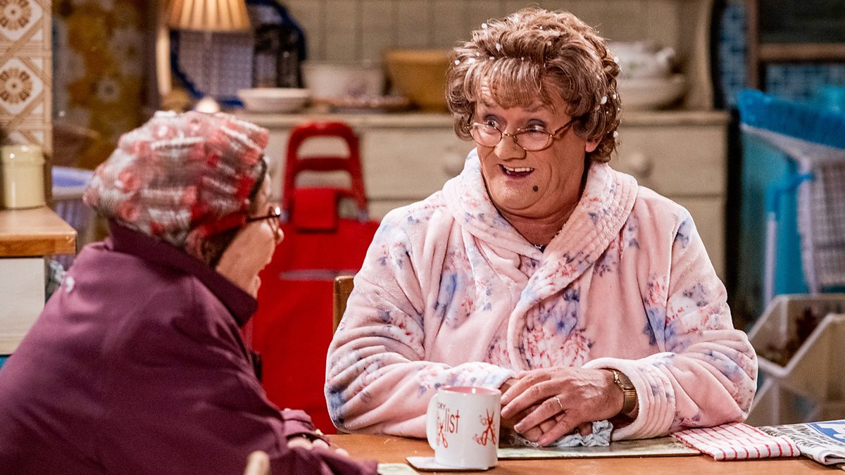BBC One Mrs Brown's Boys, 2018 Specials, Mammy's Motel, Winnie visits