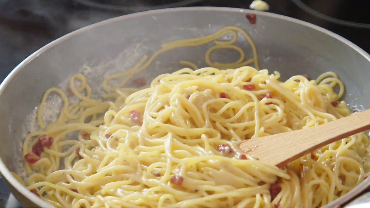 BBC - BBC Food, Make It Easy: Spaghetti Carbonara