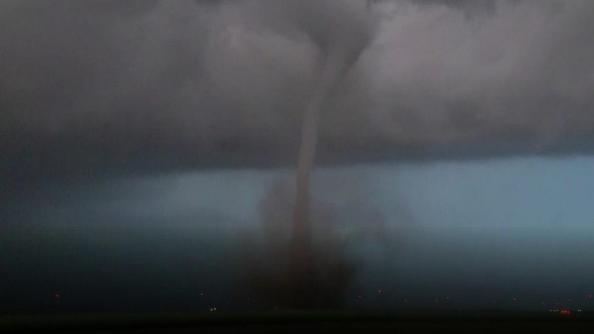 Bbc - Violent Tornadoes To Hit Parts Of The Us