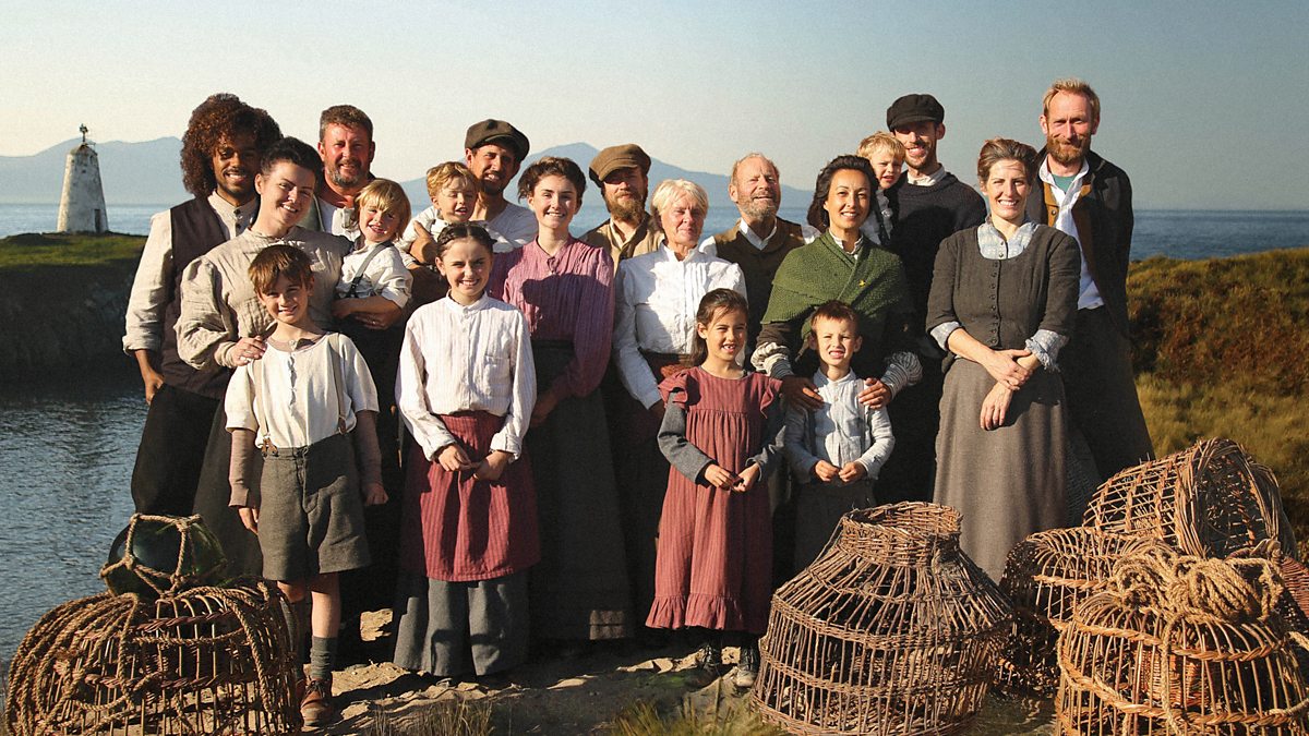 История одного острова. Греческая семья 1900. Финская семья 1900 год. Семейное bbc. Borneo 1900.