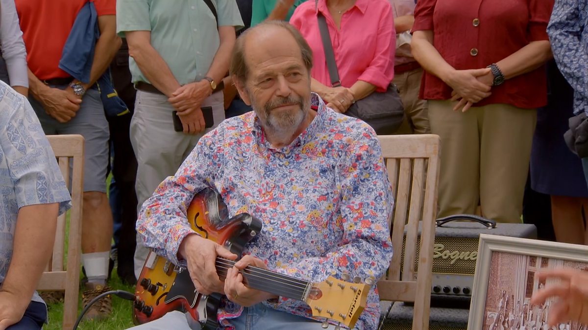 antiques roadshow john lennon guitar