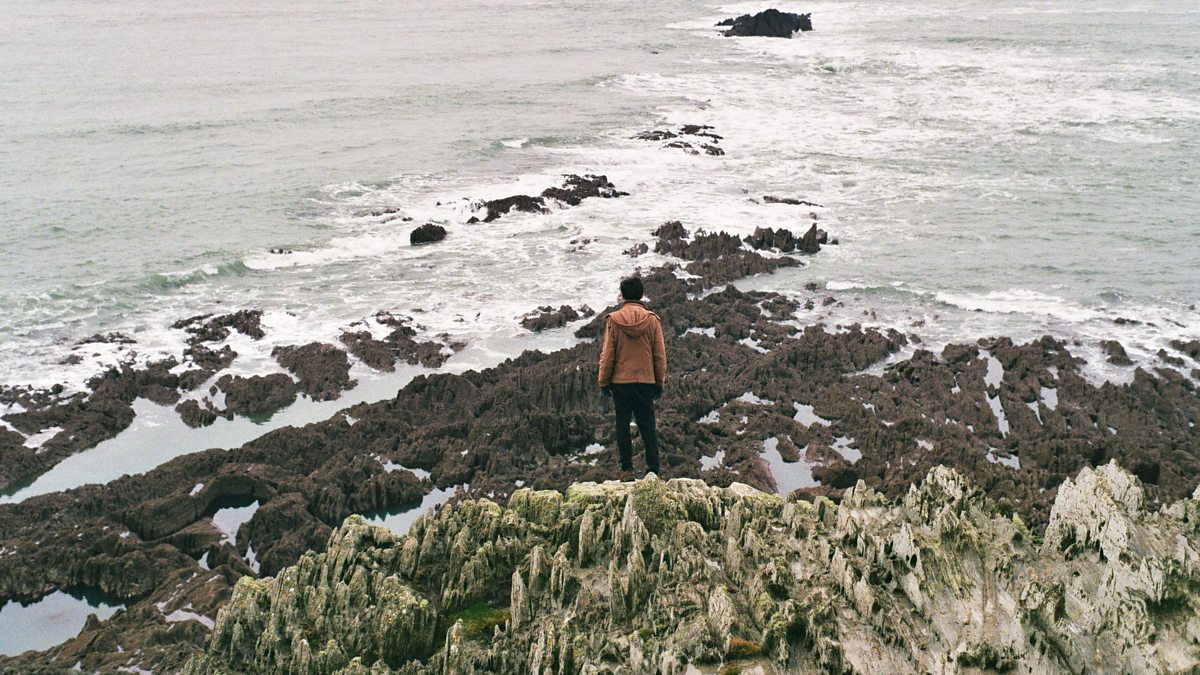 BBC Radio 4 Lights Out, Series 2, The Space Between Stories