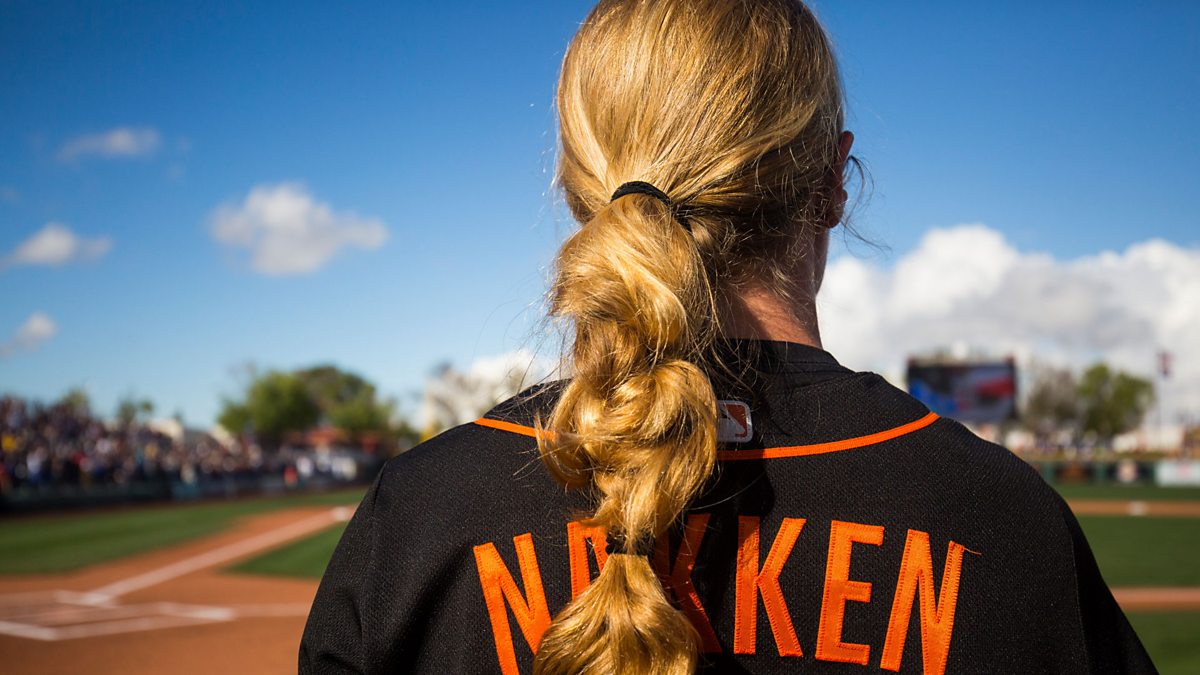 sfgiants ST with first mlb female coach Alyssa Nakken. Credit