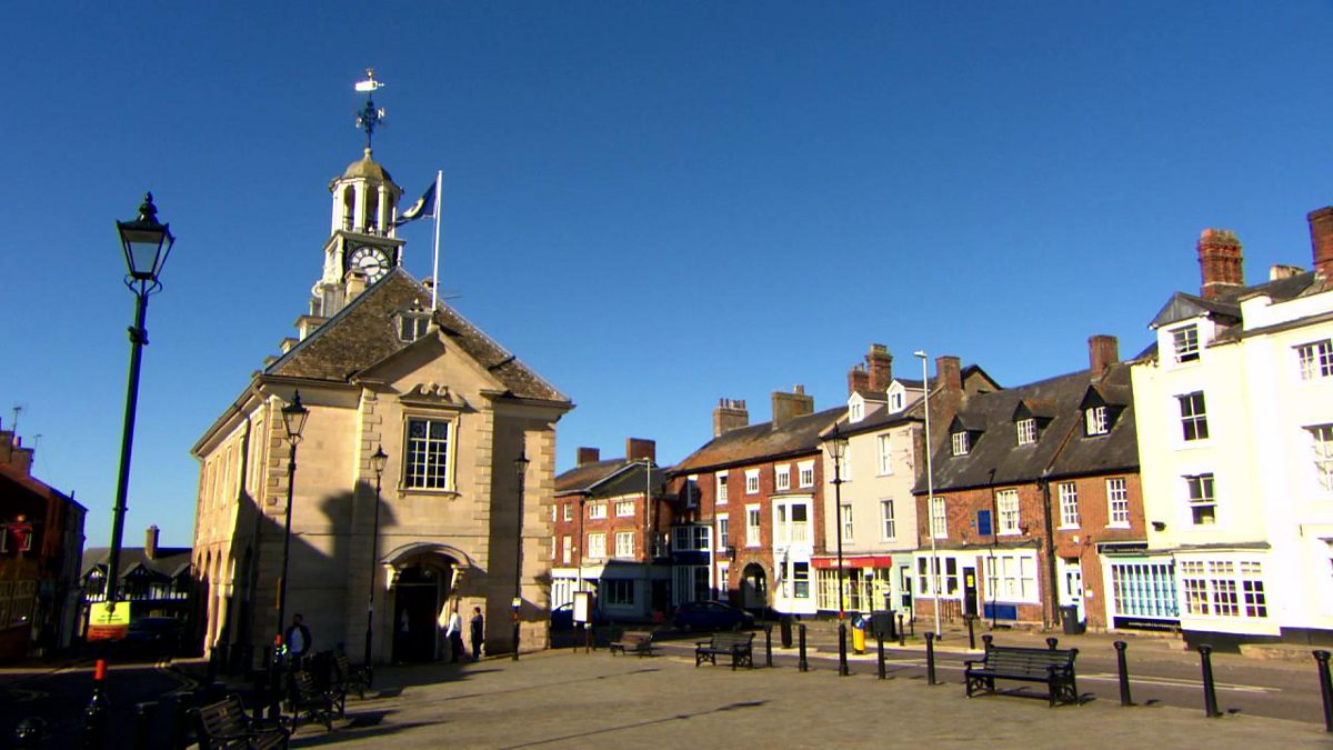 BBC One Bargain Hunt, Series 57, Brackley 5, Eric discovers a