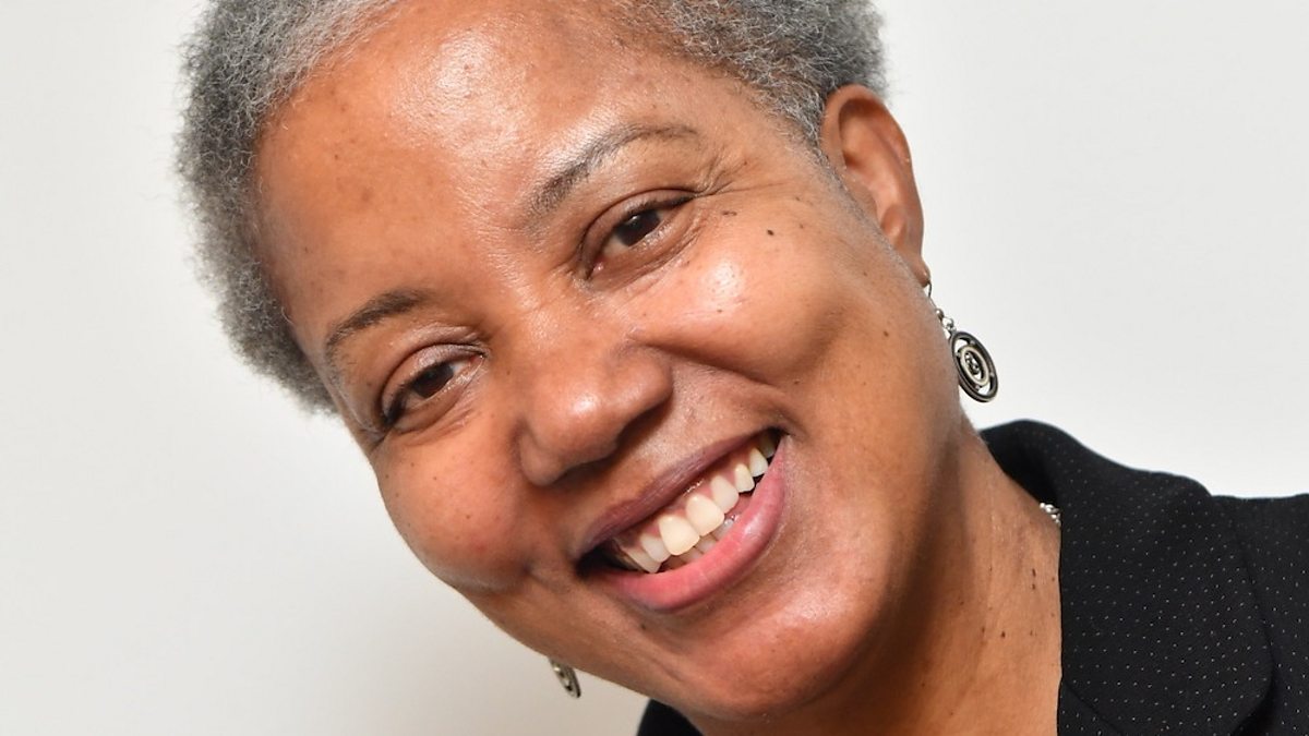 BBC Radio London Robert Elms, Joy Crookes, Dan Cruikshank and 'Notes