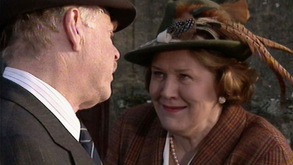 BBC iPlayer - Keeping Up Appearances - Series 4: 5. Looking at Properties