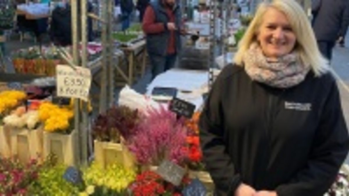 BBC Radio Devon Breakfast on BBC Radio Devon, with Gordon Sparks (13