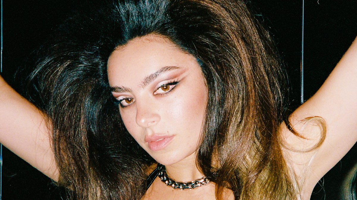 BBC Radio 5 Live - Laura Whitmore: Under the Spotlight, Charli XCX