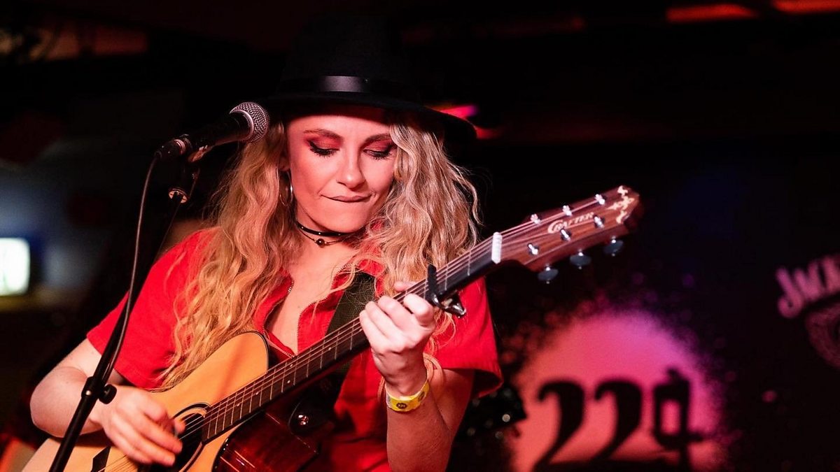 BBC Three Counties Radio BBC Music Introducing in Beds, Herts and