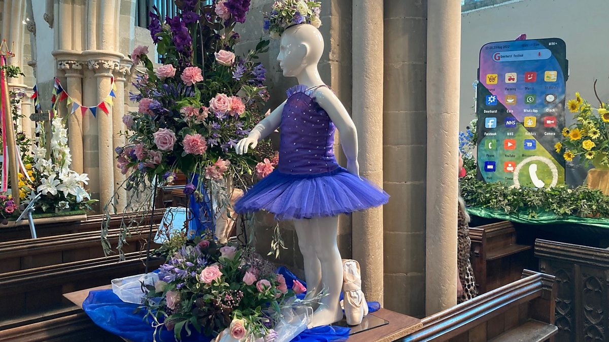 BBC Radio Gloucestershire Jo Durrant, Summer bank holiday (29/08/2022