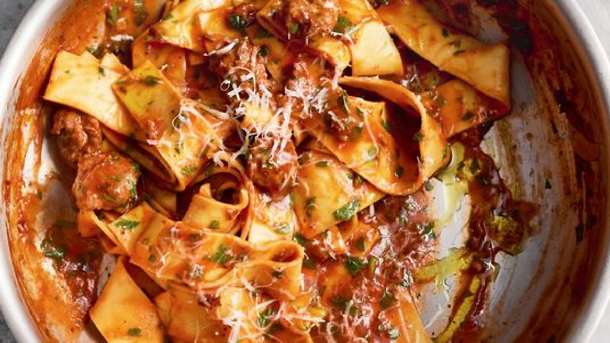 BBC One - The One Show - Jamie Oliver's One Pan Sausage Pappardelle