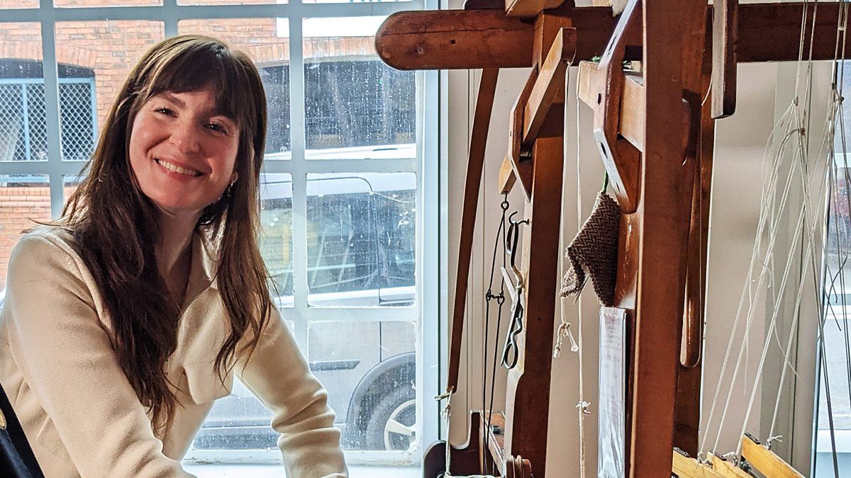 BBC One Bargain Hunt, Series 63, Builth Wells 4