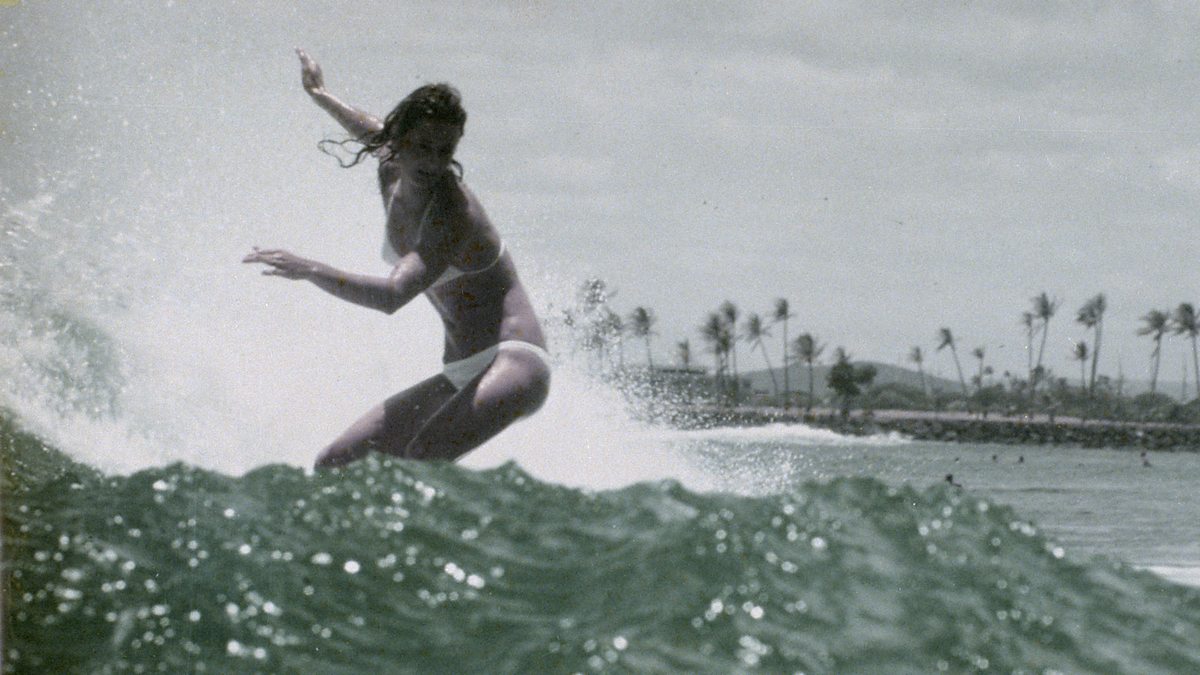 Women Surfers Can Finally Compete at Pipeline Pro