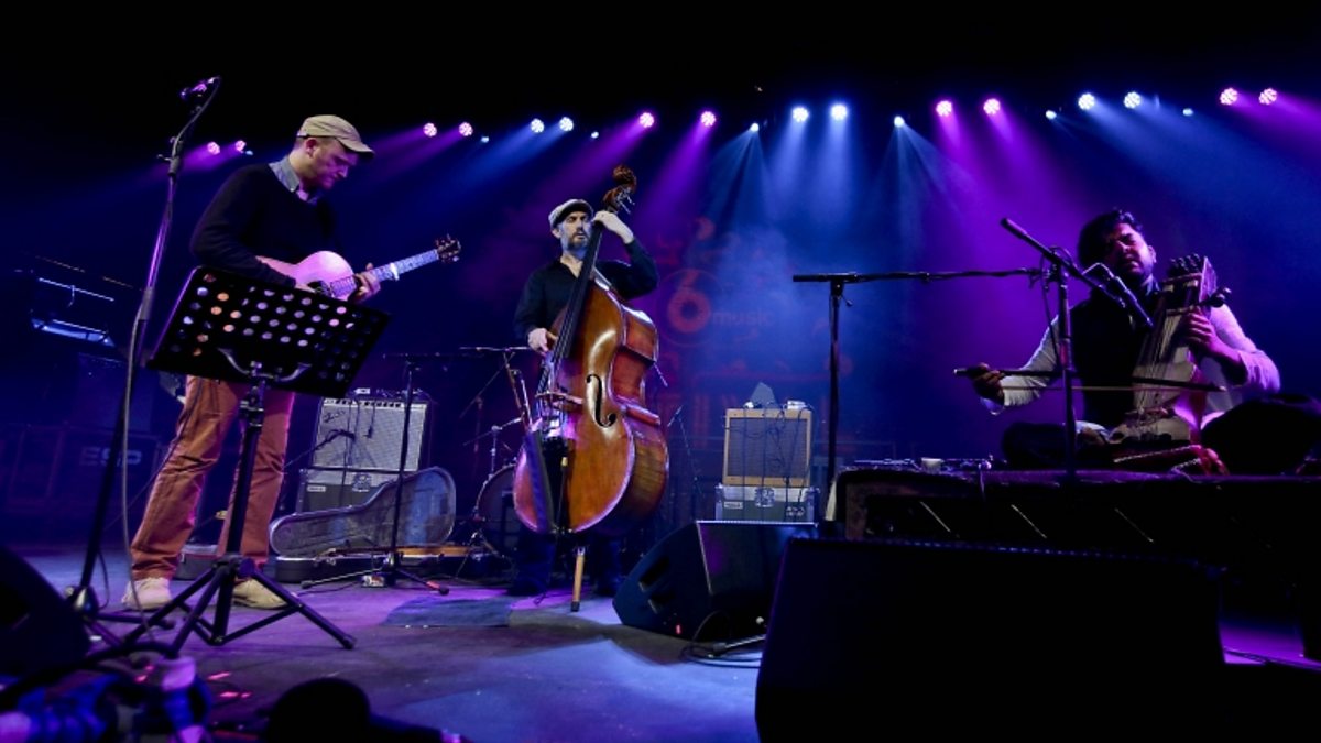 BBC Radio 4 The World at One Highlights, What is modern folk music?