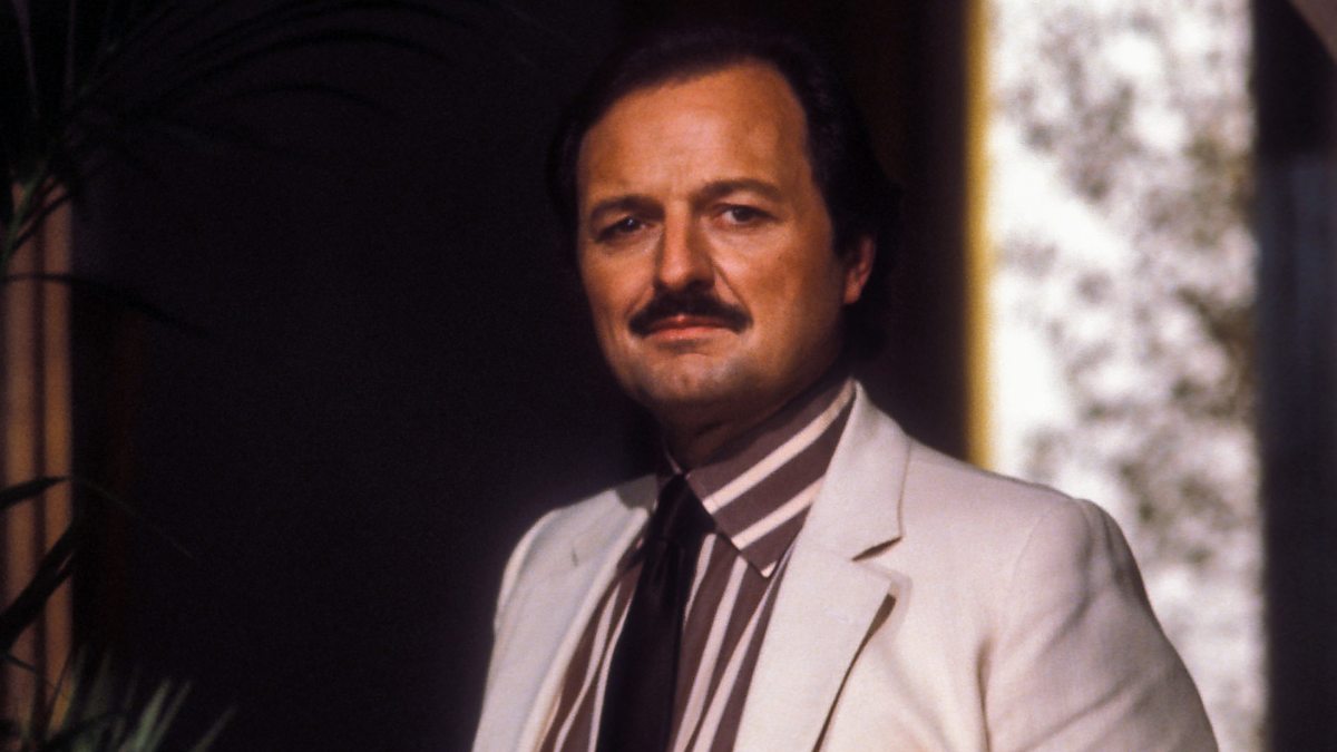 To the Manor Born Series 3 6. Connections in High Places BBC iPlayer