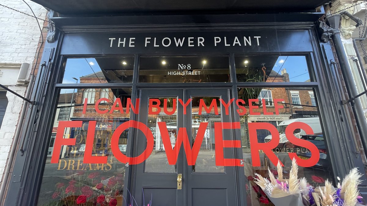 BBC Radio Leicester Ady Dayman, 14/02/2023, Florists display gets the