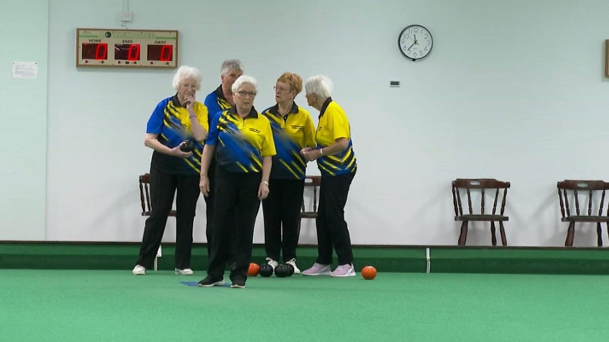 BBC Radio Devon - Pippa Quelch, 17/02/2023, An indoor bowls team from ...