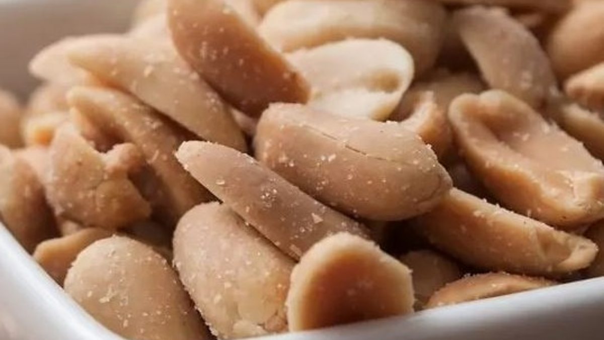 BBC Peanut allergies in children