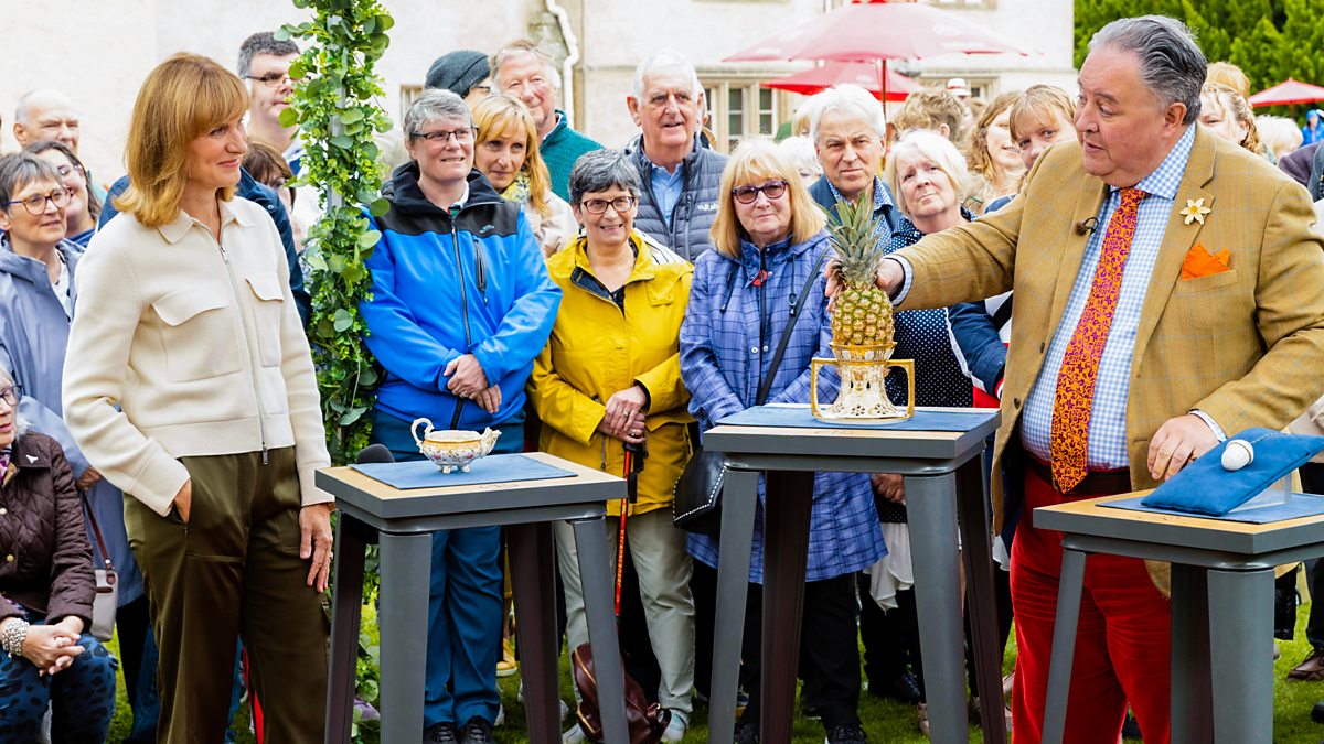 BBC One Antiques Roadshow Series 45 Brodie Castle 3