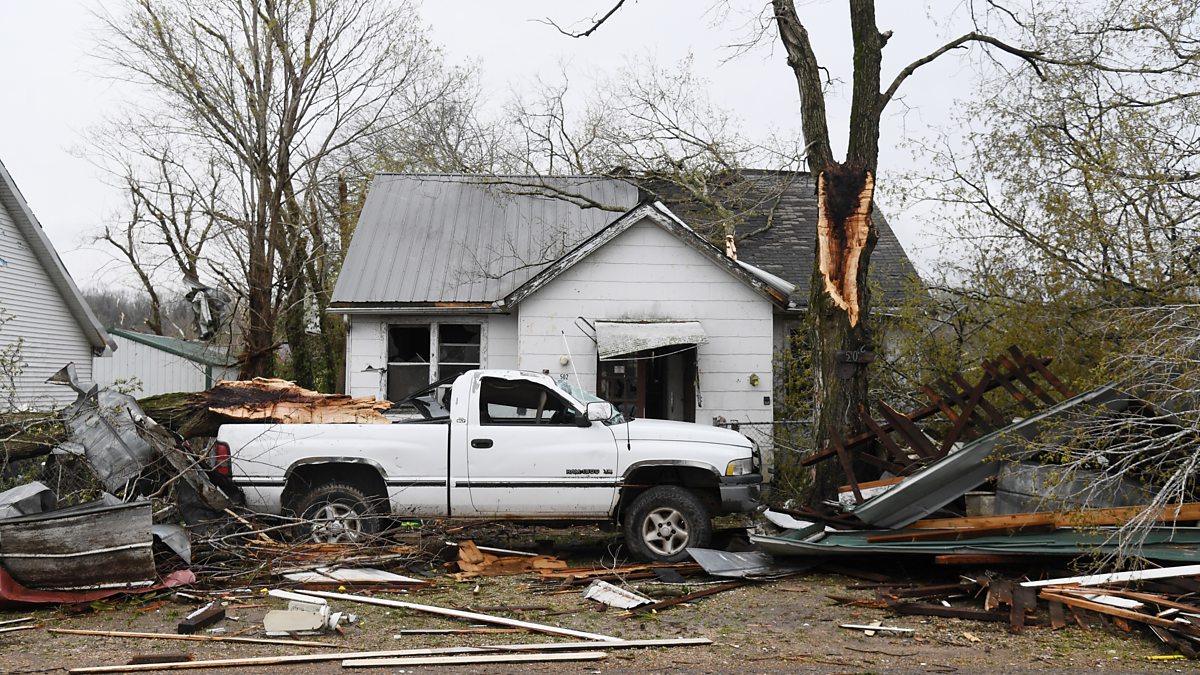 BBC World Service Science In Action, Chasing tornados in the American
