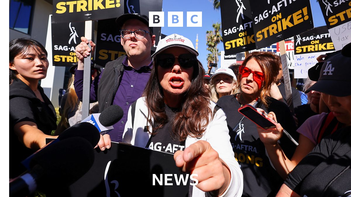 BBC Stars on the picket line