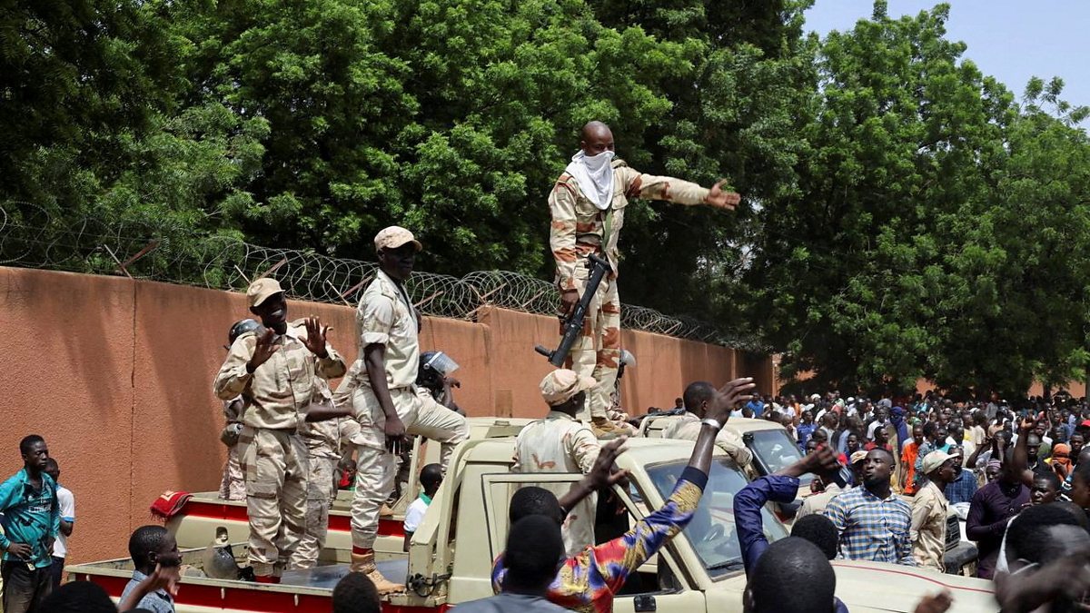 Bbc World Service Newshour Niger Coup West African Leaders Threaten Military Action