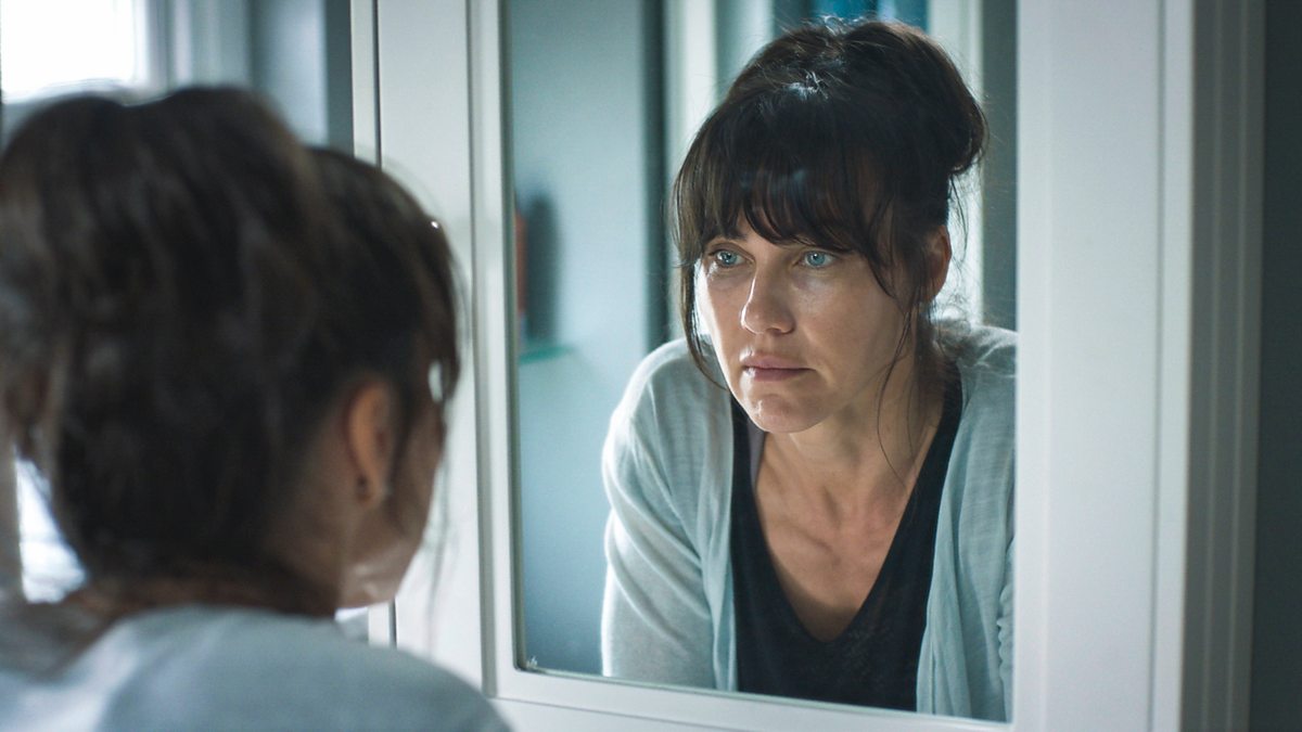 BBC One - Casualty, 3: Driving Force, Hard Pill
