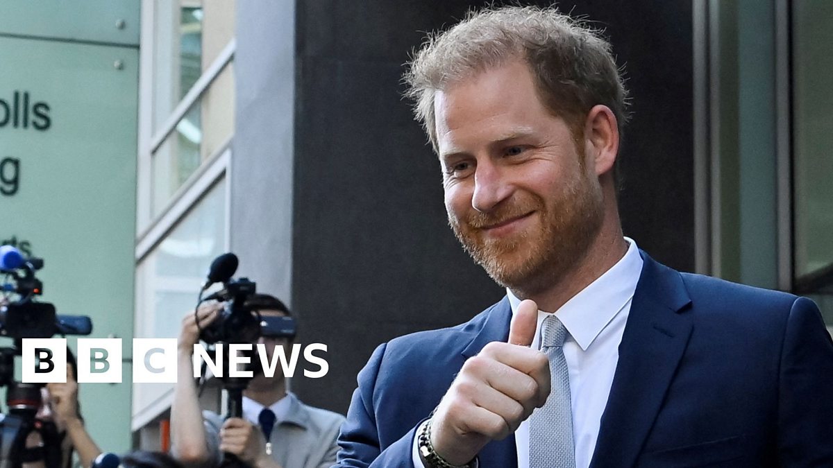 BBC News - Prince Harry Wins Landmark Mirror Hacking Case