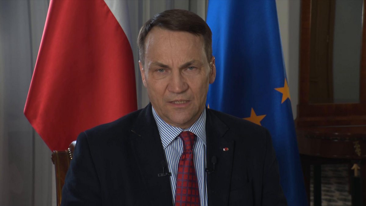 Sikorski: Russia has regained initiative