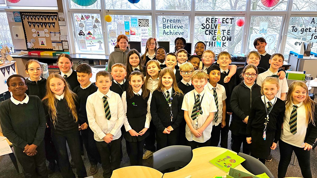 BBC Scotland The L.A.B Scotland, Our Landscapes Then and Now The Jute Industry in Dundee