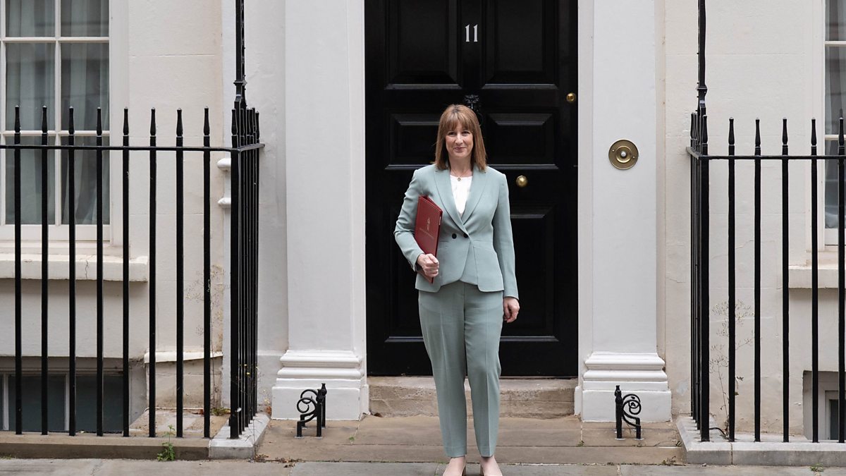 Chancellor Reacts to Shrinking Economy