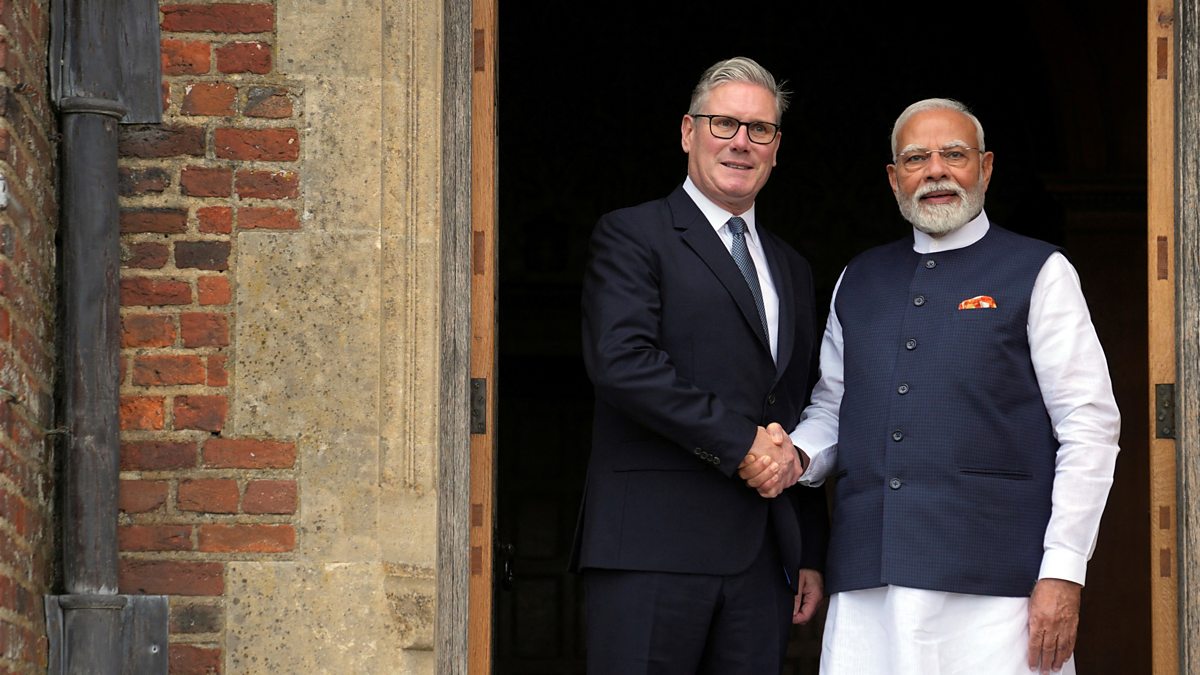Starmer and Modi sign £6bn India-UK trade deal