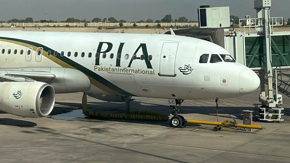 BBC ワールド サービス – ワールド ビジネス レポート、パキスタンの国営航空会社のオークションをテレビで生中継