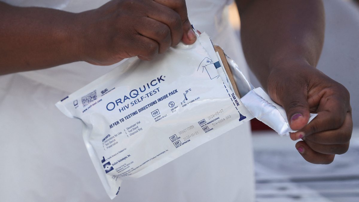 US cuts health aid to Zimbabwe