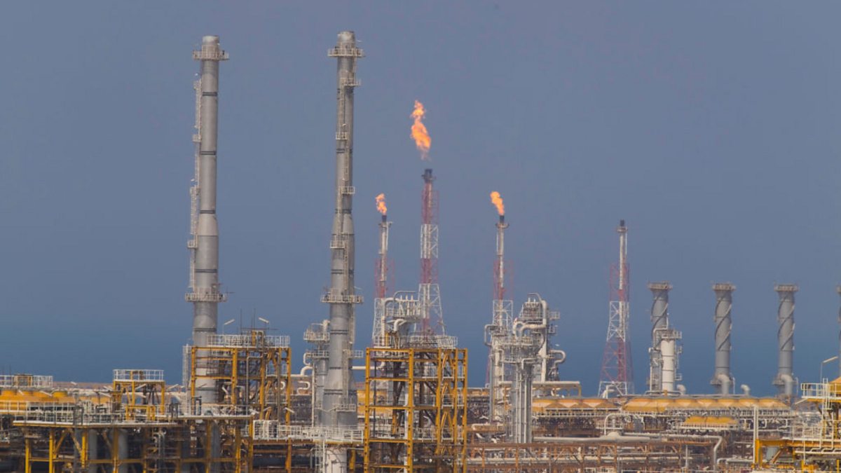 Israel attacks Iranian petrochemical complex