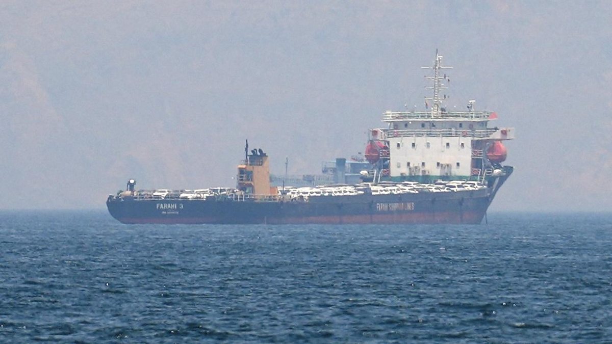 Blockade of Hormuz is strangling global economy, UN chief says
