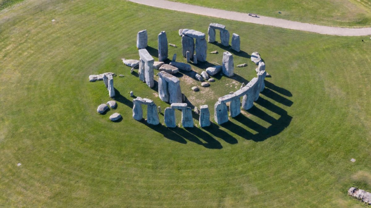 Did Stonehenge Monolith Travel from Scotland by Glacier?