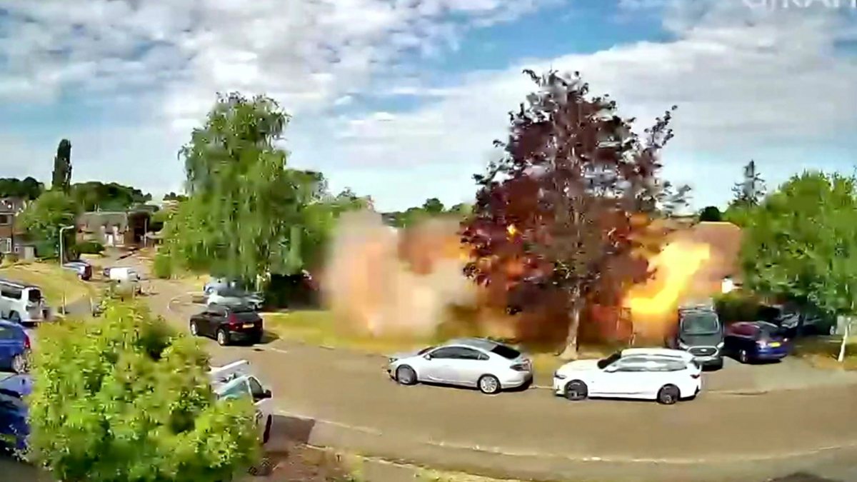 BBC News - Doorbell Camera Captures Dramatic Explosion