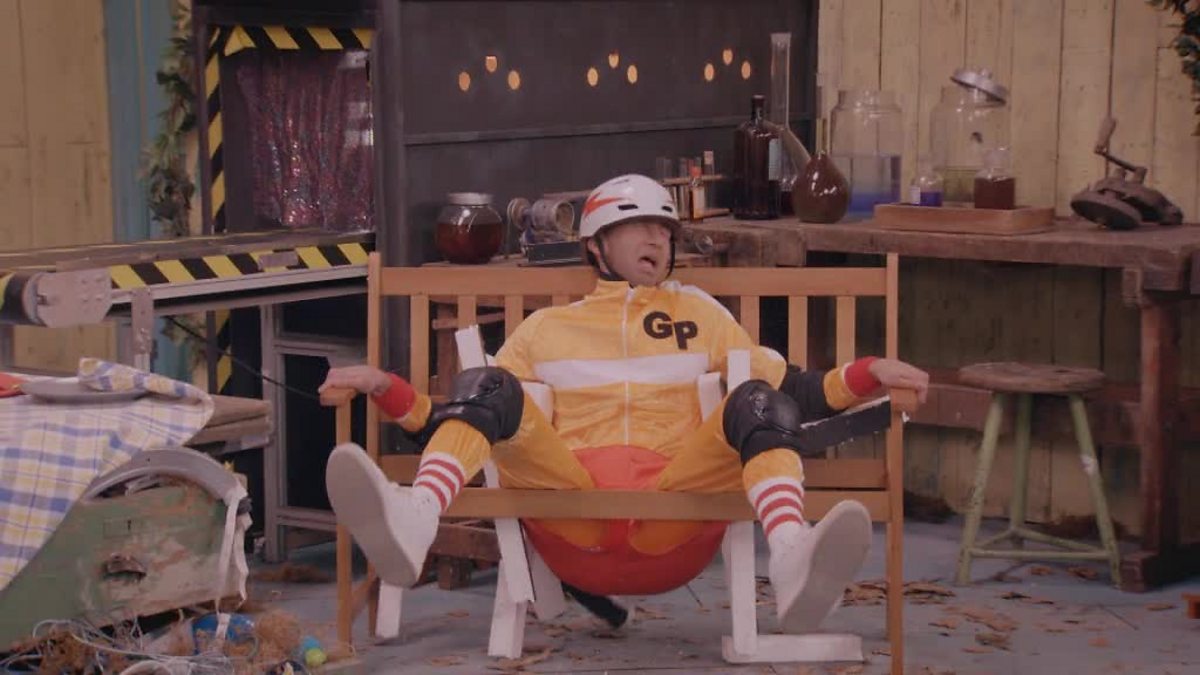 Science KS1 / KS2 Testing the strength of different materials BBC Teach