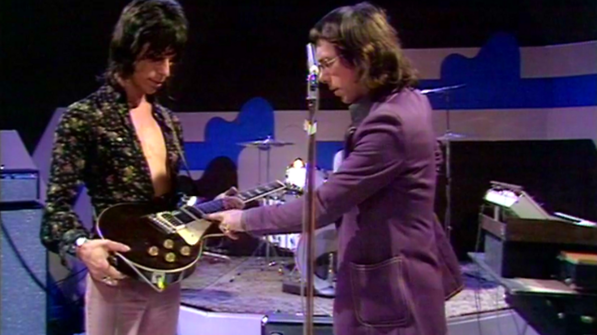 Jeff Beck discusses his guitar setup BBC Archive