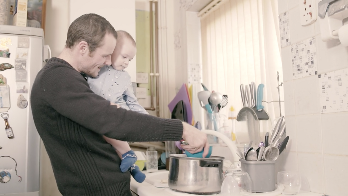 Washing Up Time - Bbc Tiny Happy People