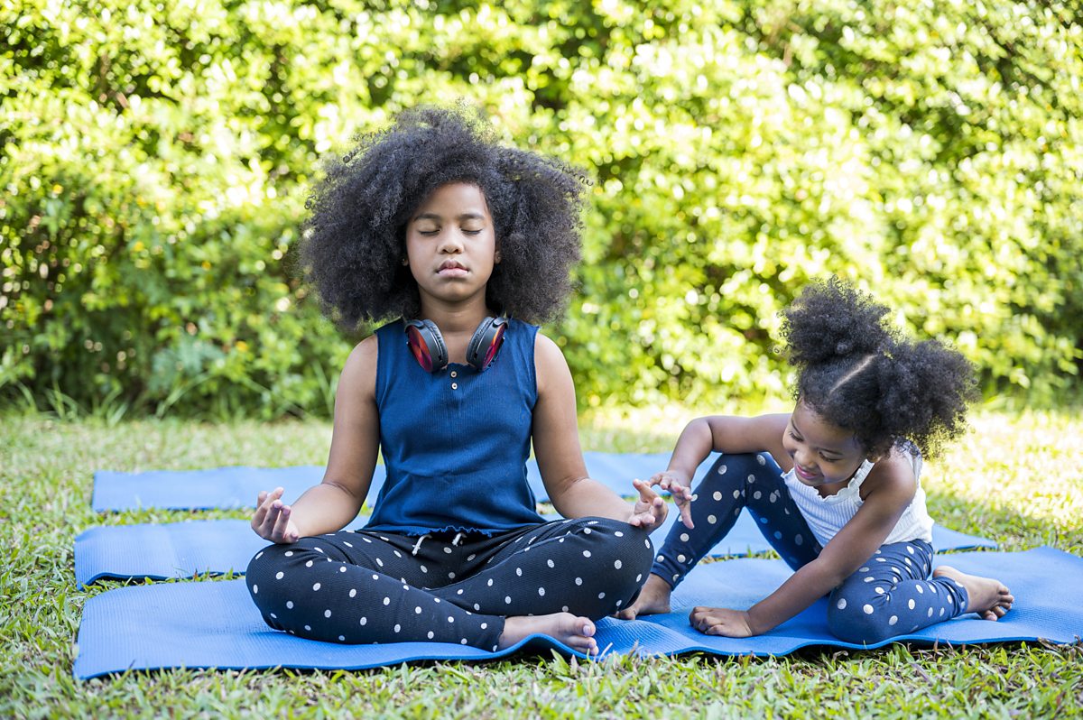 Five ways to incorporate mindfulness into your child’s day - BBC Bitesize