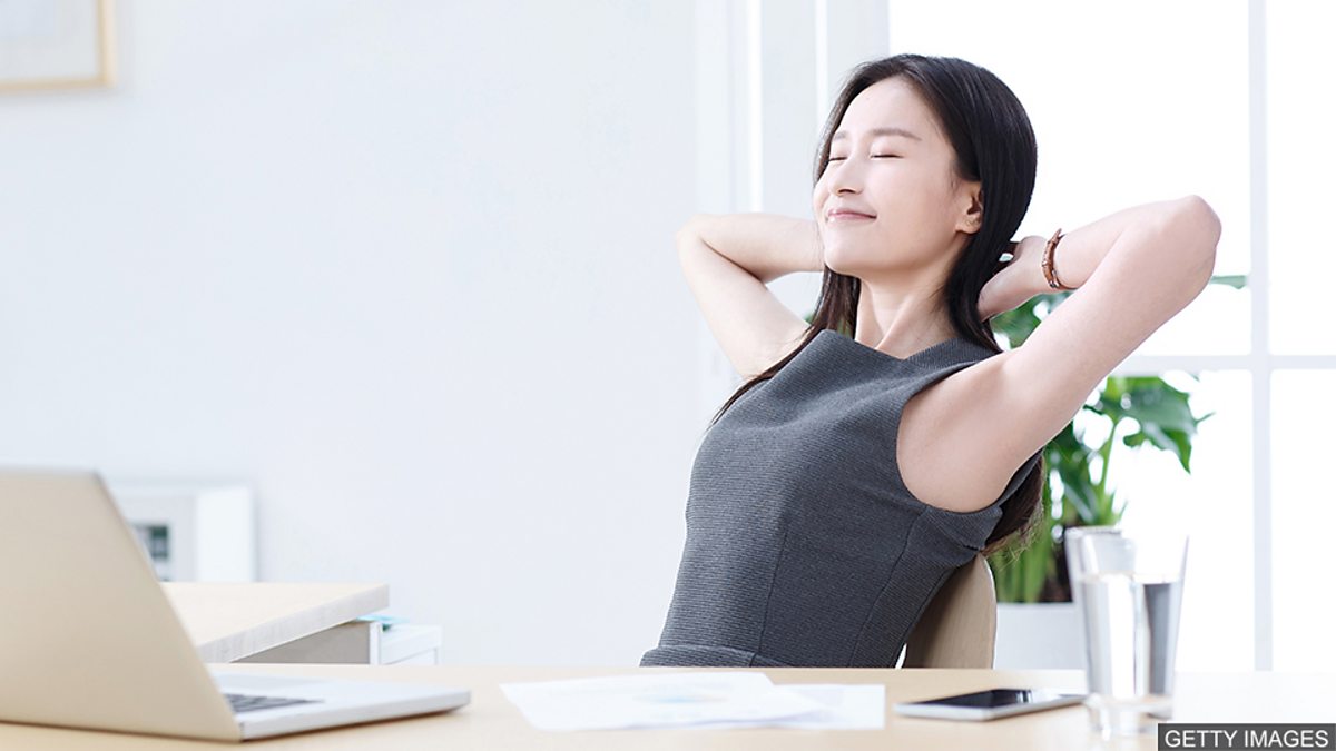 BBC Learning English 今日短语 Do Be joined at the hip 密