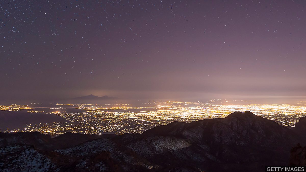 c Learning English 媒体英语 Study Measures Urban Light Pollution With Satellite 一项研究用卫星测量城市光污染源