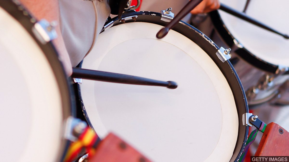BBC Learning English 今日短语 / March to the beat of a different drum