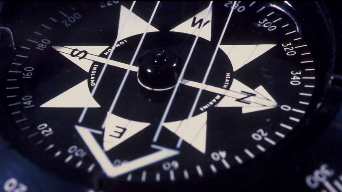 Using bearings in trigonometry test questions National 5 Maths BBC