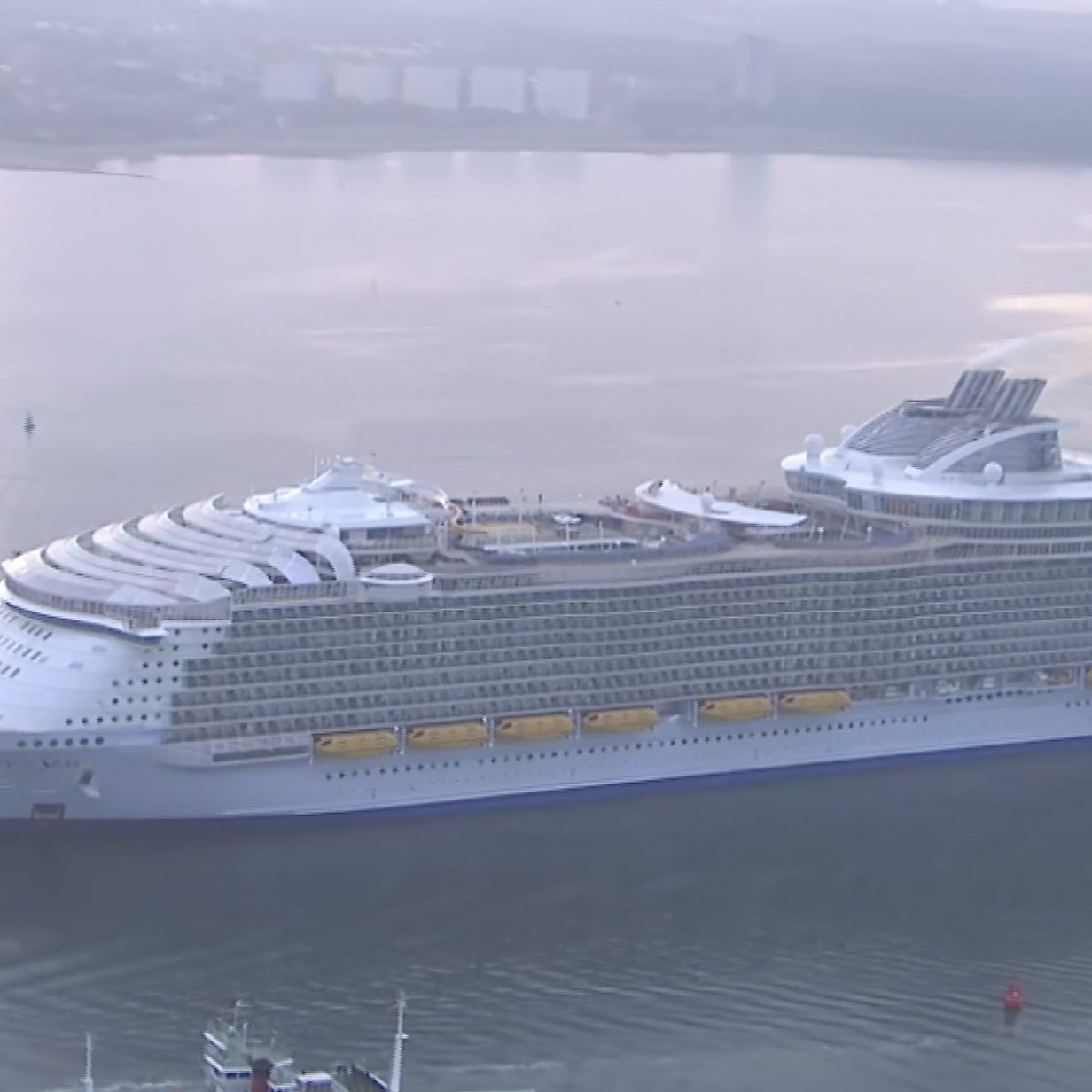 How Cruise Ships Contribute To Southampton S Air Pollution Bbc News