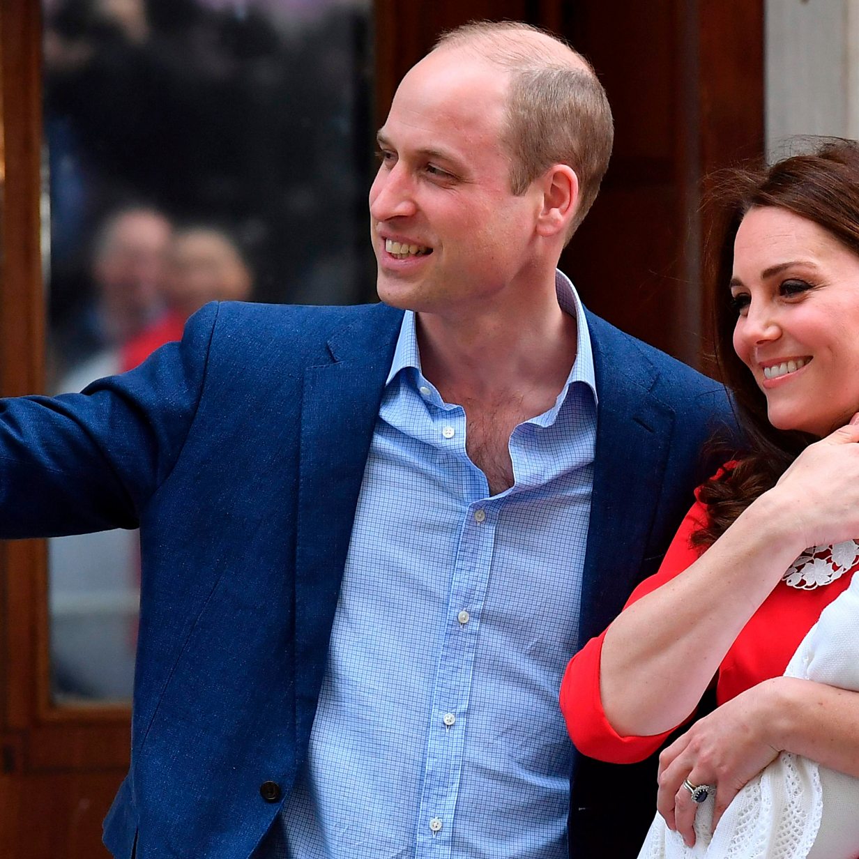 Royal Baby William And Kate Emerge From Hospital With Prince c News