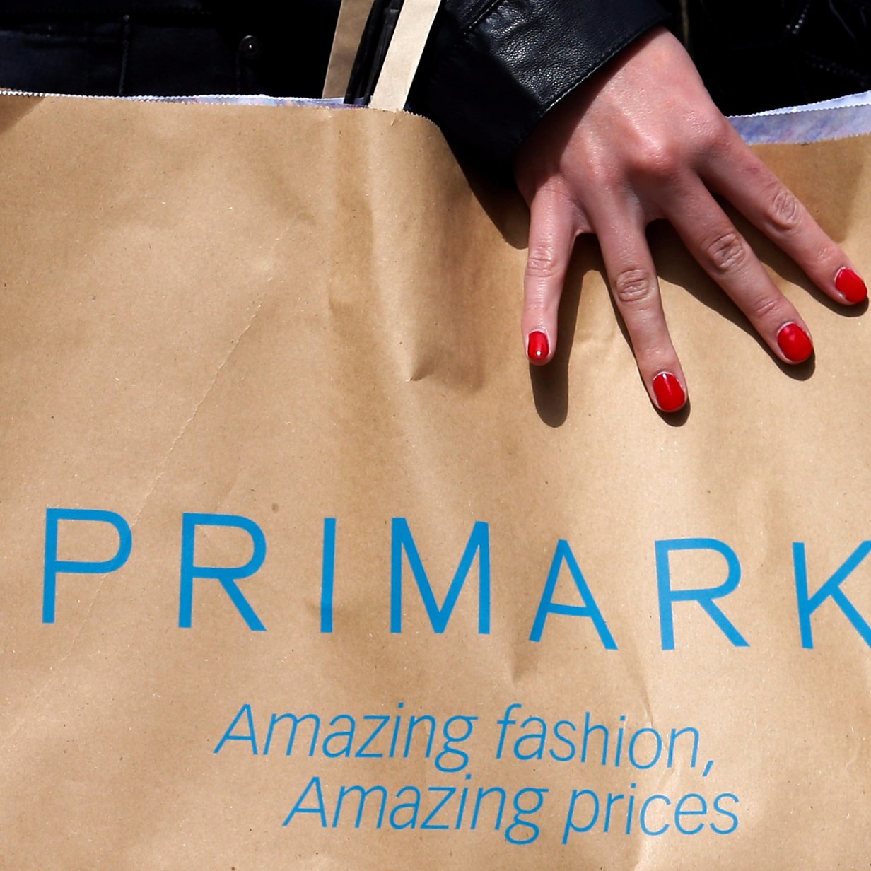 Primark says leggings still popular as comfort rules - BBC News
